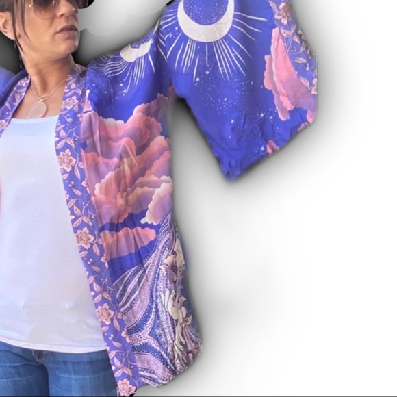Blue & Pink Trippy MoonClouds Kimono - Picture 3 of 9